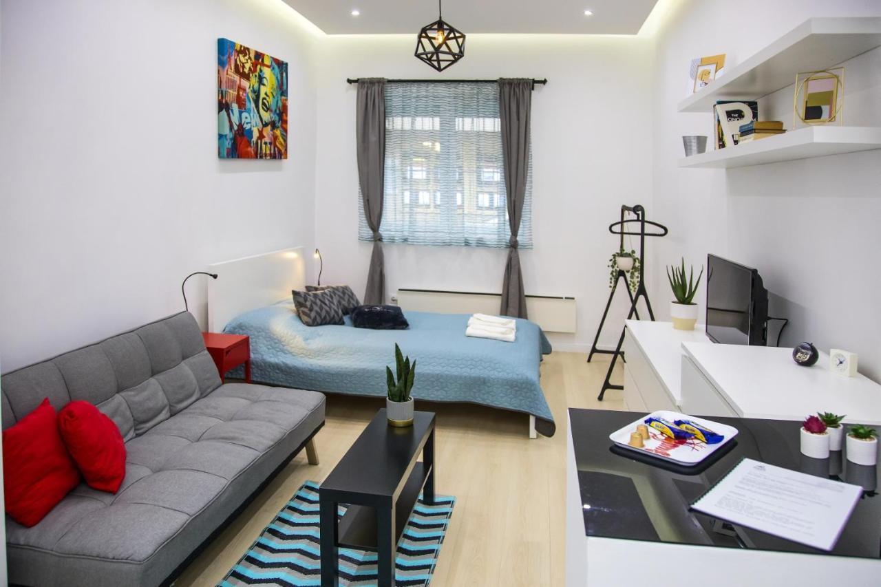 شقة Oazu Downtown Flat بودابست المظهر الخارجي الصورة