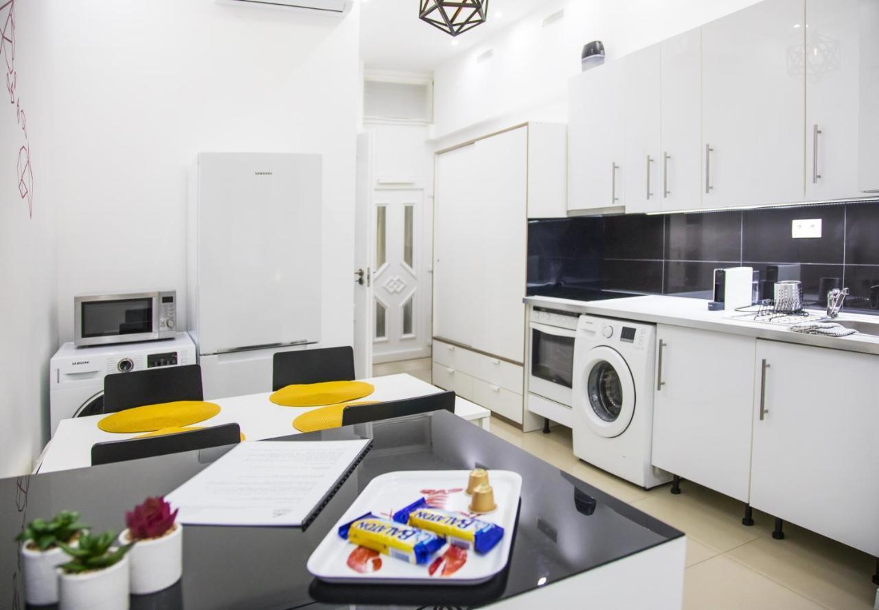 شقة Oazu Downtown Flat بودابست المظهر الخارجي الصورة